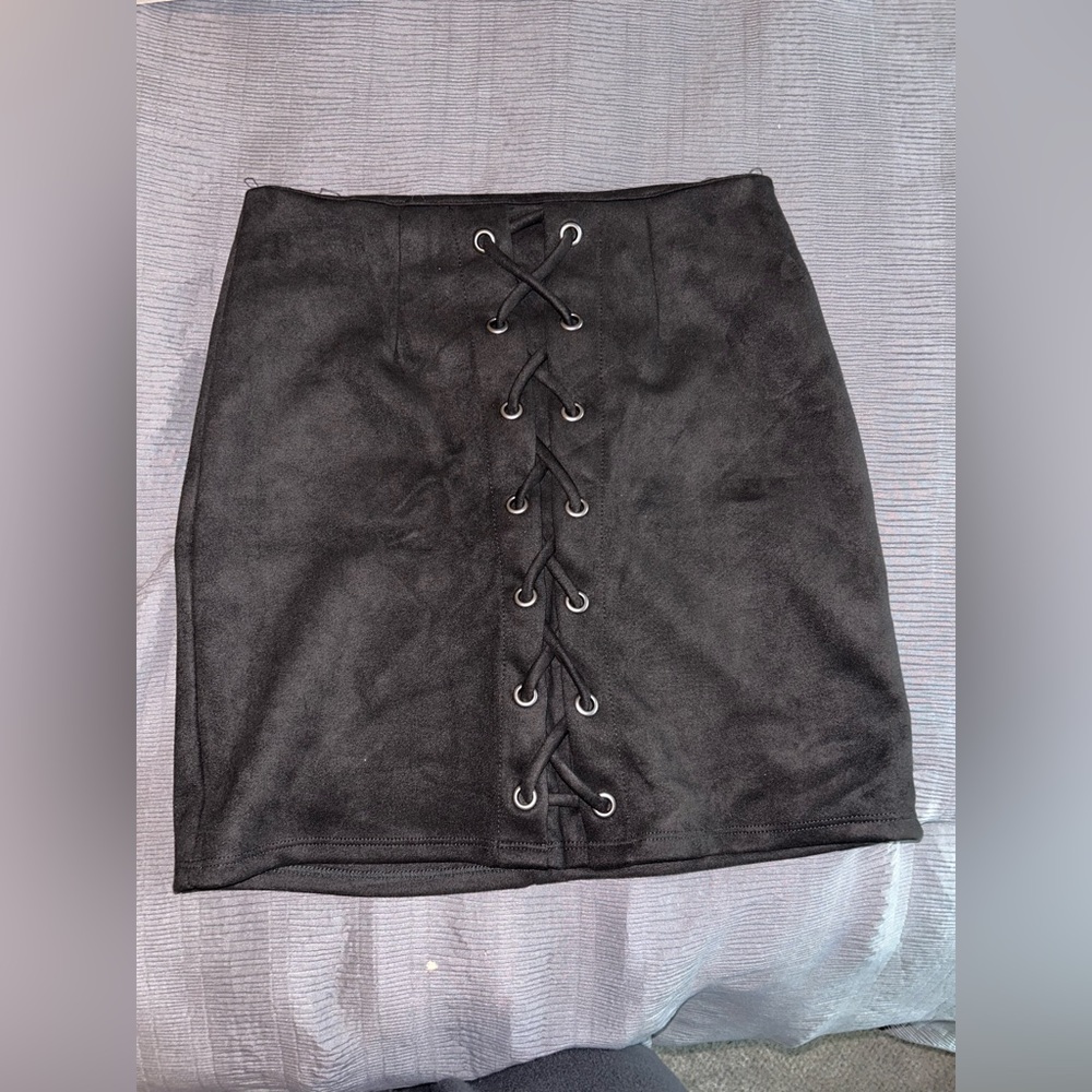 Velvet black skirt 🖤